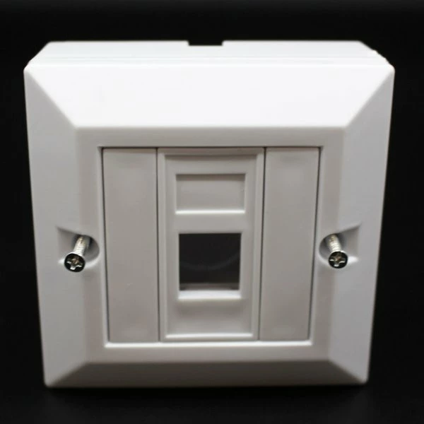 קופסאת פלסטיק RJ-45 Plastic box Cat5 | PC SQUAD